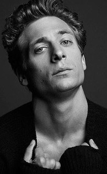 Jeremy Allen White